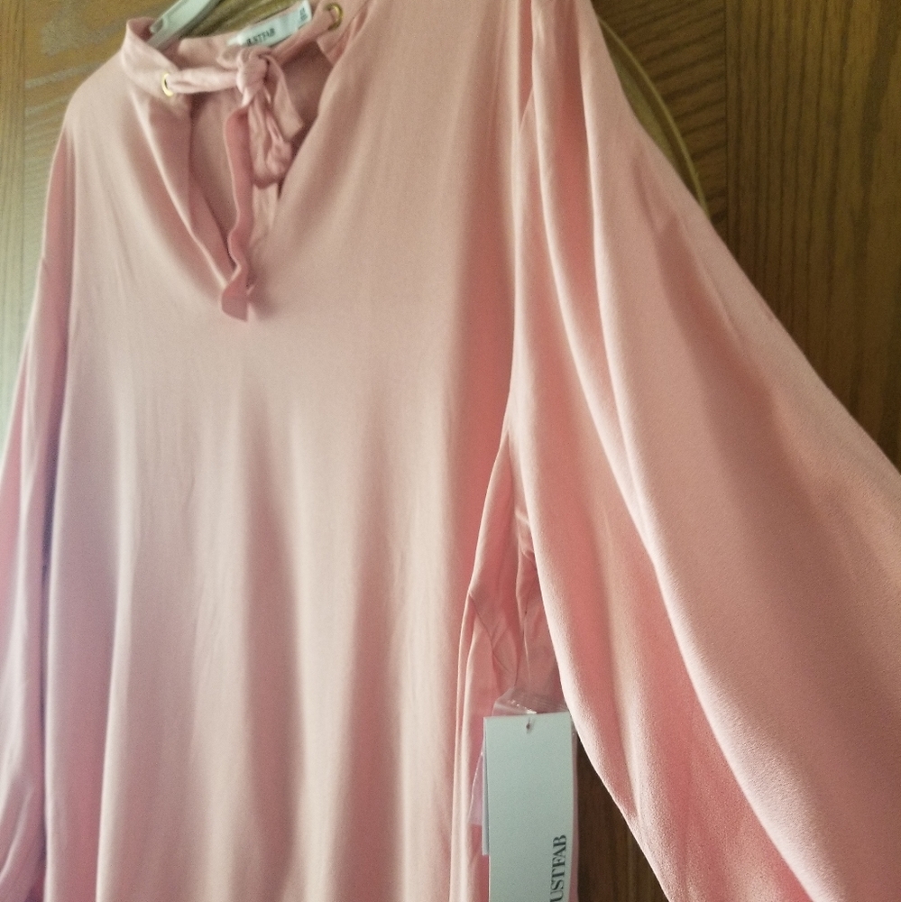 Front Tie Blouse - Picture 3 of 5